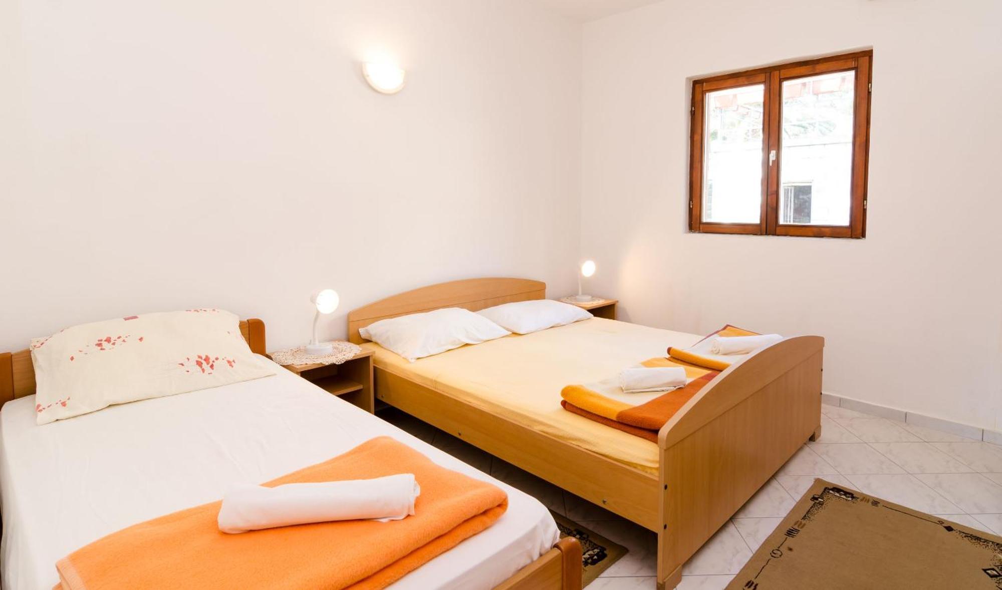 Guesthouse Sobra Zimmer foto